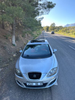 moyenne-berline-seat-leon-2010-bechloul-bouira-algerie