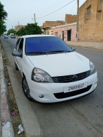 voitures-renault-clio-campus-2013-bye-mostaganem-algerie