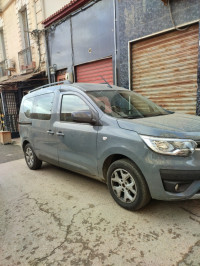 voitures-renault-kangoo-2023-express-stidia-mostaganem-algerie