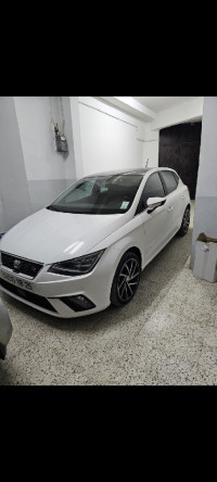 voitures-seat-ibiza-2018-high-facelift-didouche-mourad-constantine-algerie