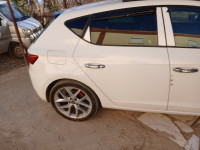 voitures-seat-leon-2014-ouled-fares-chlef-algerie