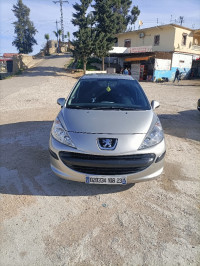 voitures-peugeot-207-2008-skikda-algerie