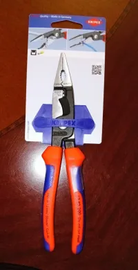 Knipex multifonctions 