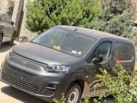 utilitaire-fiat-doblo-2024-italien-algerie