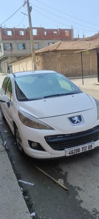 سيارات-peugeot-207-2012-البليدة-الجزائر