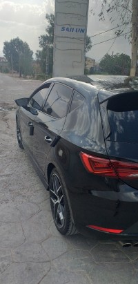 سيارات-seat-leon-2019-fr-قسنطينة-الجزائر