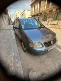 voitures-volkswagen-touran-2006-oran-algerie