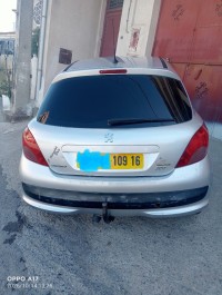 سيارات-peugeot-207-2009-تيزي-وزو-الجزائر