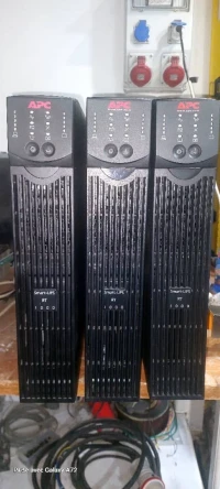 Onduleur APC SMART UPS RT 1000.    1KVA