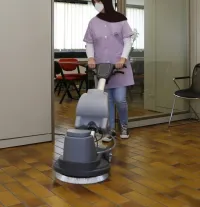 Femme de ménage à domicile pour nettoyage fin de chantier, d'appartement, villa société de nettoyage
