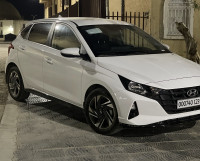 voitures-hyundai-i20-2023-biskra-algerie