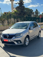 berline-renault-symbol-2022-oran-algerie