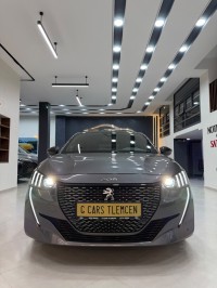 Peugeot 208 2024 GT thumbnail 5