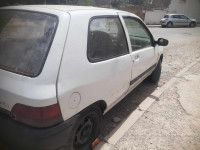 voitures-renault-clio-1-1991-algerie