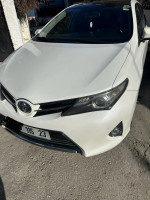 voitures-toyota-auris-2015-dynamique-annaba-algerie