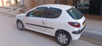 voitures-peugeot-206-2002-constantine-algerie