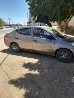 berline-nissan-sunny-2012-el-attaf-ain-defla-algerie