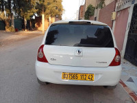 voitures-renault-clio-campus-2012-algerie