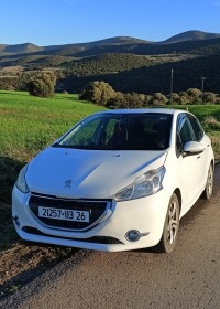 cars-peugeot-208-2013-active-berrouaghia-medea-algeria