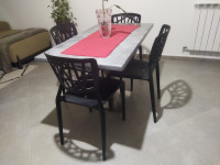 tables-table-de-cuisine-avec-4-chaises-dimportation-bejaia-algerie