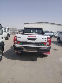 Toyota Revo  2025 4.0 thumbnail 5
