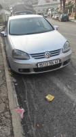 moyenne-berline-volkswagen-golf-5-2004-tessala-ldematai-mila-algerie