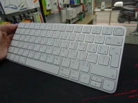 Magic Keyboard avec Touch ID pour les Mac