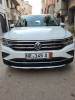 voitures-volkswagen-tiguan-2023-carat-rouiba-alger-algerie