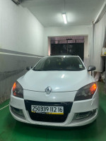 moyenne-berline-renault-megane-3-2012-rouiba-alger-algerie