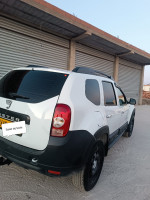 voitures-dacia-duster-2011-ambiance-bouira-algerie