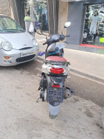 motos-et-scooters-peugeot-tweet-2017-algerie