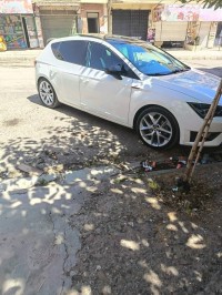 voitures-seat-leon-2014-kadiria-bouira-algerie