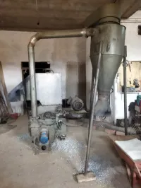 Broyeur des déchets plastiques 