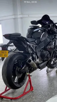 Honda cbr1000rr Honda 2011