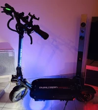 Trotinette électrique THUNDER DUALTRON quasi neuve