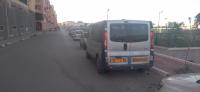 سيارات-renault-trafic-2013-passenger-قرواو-البليدة-الجزائر