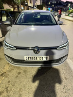 moyenne-berline-volkswagen-golf-8-2021-15-etsi-150-ch-bab-ezzouar-alger-algerie