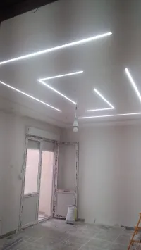 Montage et pose Faux plafond en PVC et placo plâtre et peinture et led profile