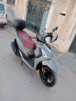 motos-et-scooters-sym-st-2022-blida-algerie