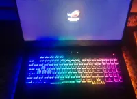 PC Gamer ASUS ROG Strix G17 G712-LV