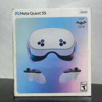 نظارة الواقع الافتراضي Meta Quest 3s بحالة ممتازة + ألعاب 