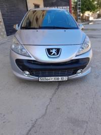 سيارات-peugeot-207-2008-sportium-البويرة-الجزائر