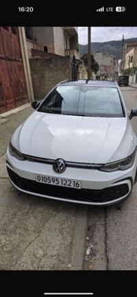 سيارات-volkswagen-golf-8-2022-gtd-قادرية-البويرة-الجزائر