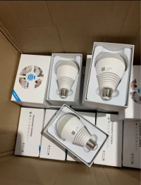 Caméra lampe V380 pro