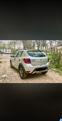 سيارات-dacia-sandero-2022-باب-الزوار-الجزائر