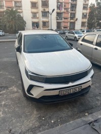 سيارات-opel-grandland-2024-باب-الزوار-الجزائر
