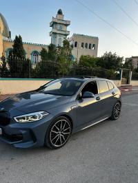 سيارات-bmw-serie-1-2024-pack-m-interieur-exterieur-أقبو-بجاية-الجزائر