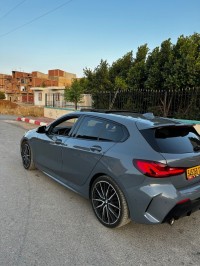 سيارات-bmw-serie-1-2024-pack-m-interieur-exterieur-أقبو-بجاية-الجزائر