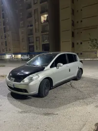Nissan Tiida 5 portes 2008 Tiida 5 portes