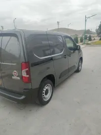 Fiat Doblo 2024 Italien